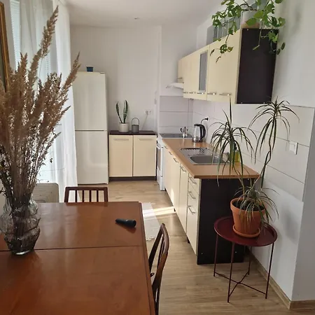 Cozy Flat Right In The Heart Of