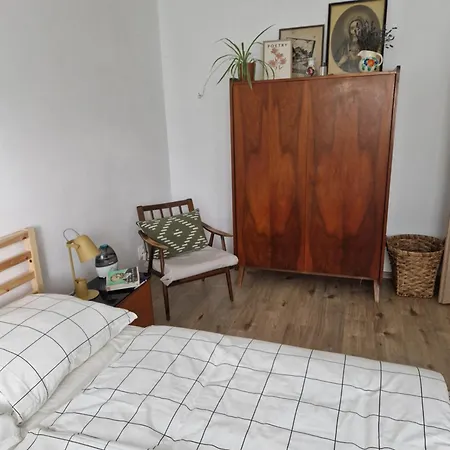 Διαμέρισμα Cozy Flat Right In The Heart Of